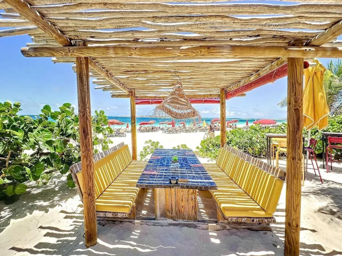Villa Indigo Pearl, Luxury, Orient Bay Seaview シント・マールテン